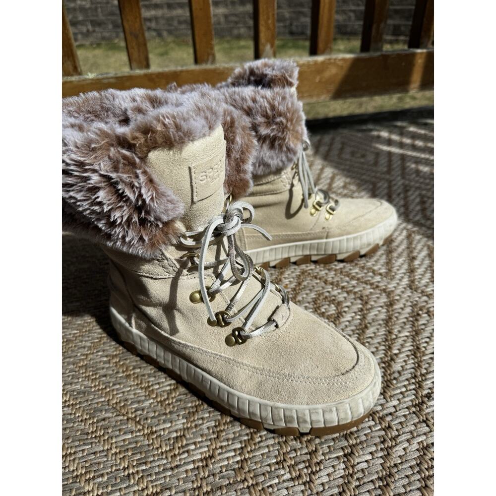 Women’s Sperry Boots (Size 7)
